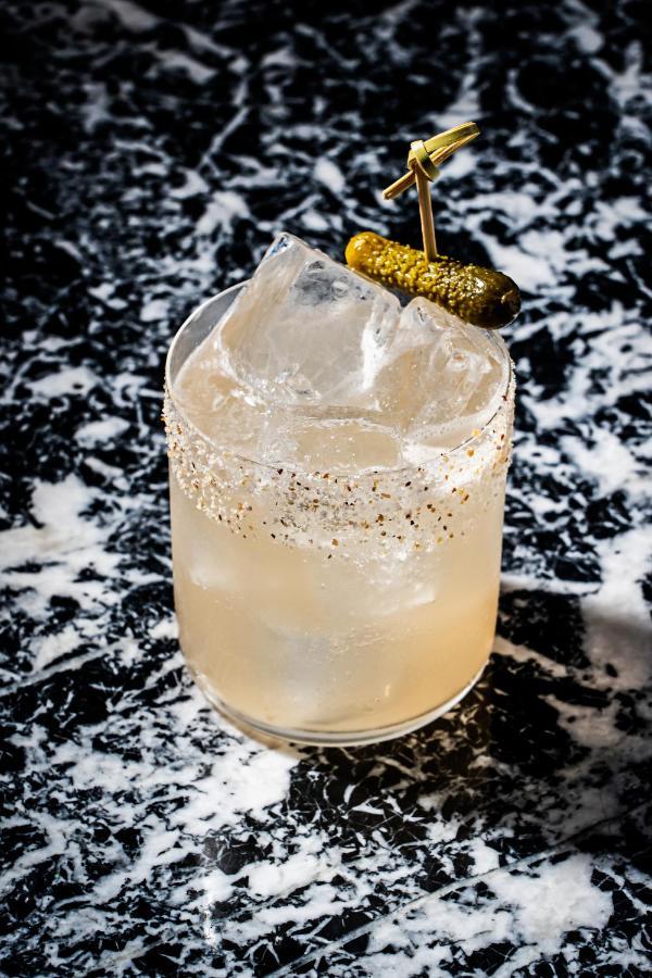 Riggs Washington Dc Ξενοδοχείο Εξωτερικό φωτογραφία A Paloma cocktail