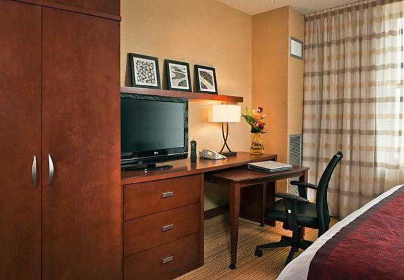 Riggs Washington Dc Ξενοδοχείο Εξωτερικό φωτογραφία A typical room at a Residence Inn
